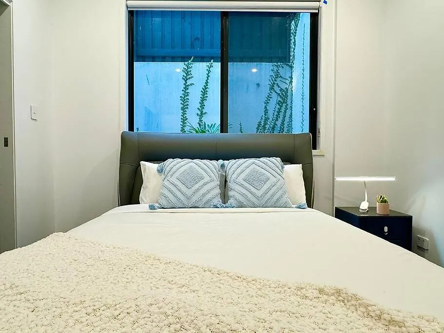 Holiday home Sharehouse 2Bedroom-Retreat At Bardon Brisbane Australia